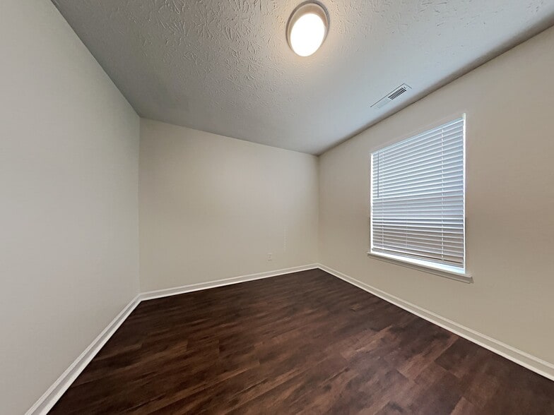 Building Photo - 1693 Copeland Farms Dr