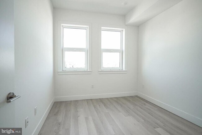 Building Photo - 2654 Coral St