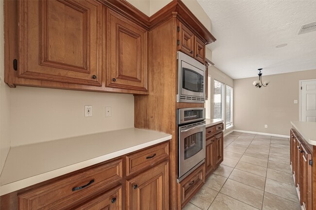 Building Photo - 14703 Stanbridge Dr