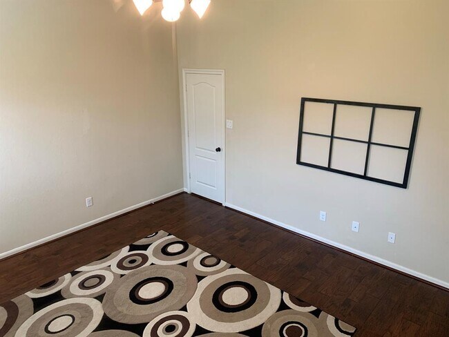 Building Photo - 6819 Hunters Trace Ln