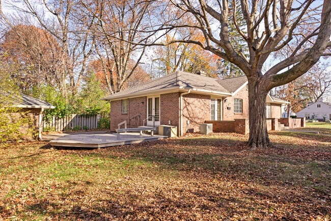 Building Photo - 152 W 52nd St