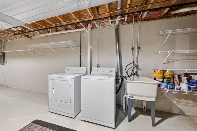 Building Photo - 2445 Mulberry Ct