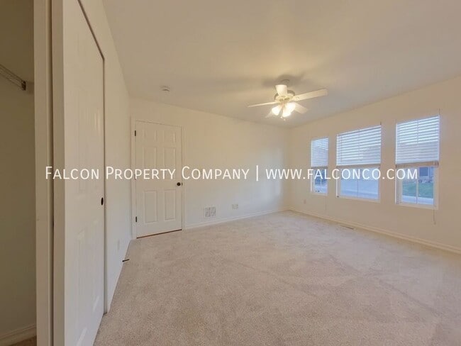 Building Photo - 302 All Sky Dr