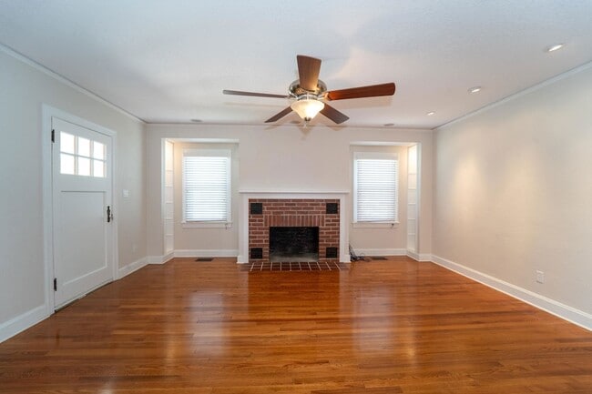 Building Photo - 31 Menendez Rd