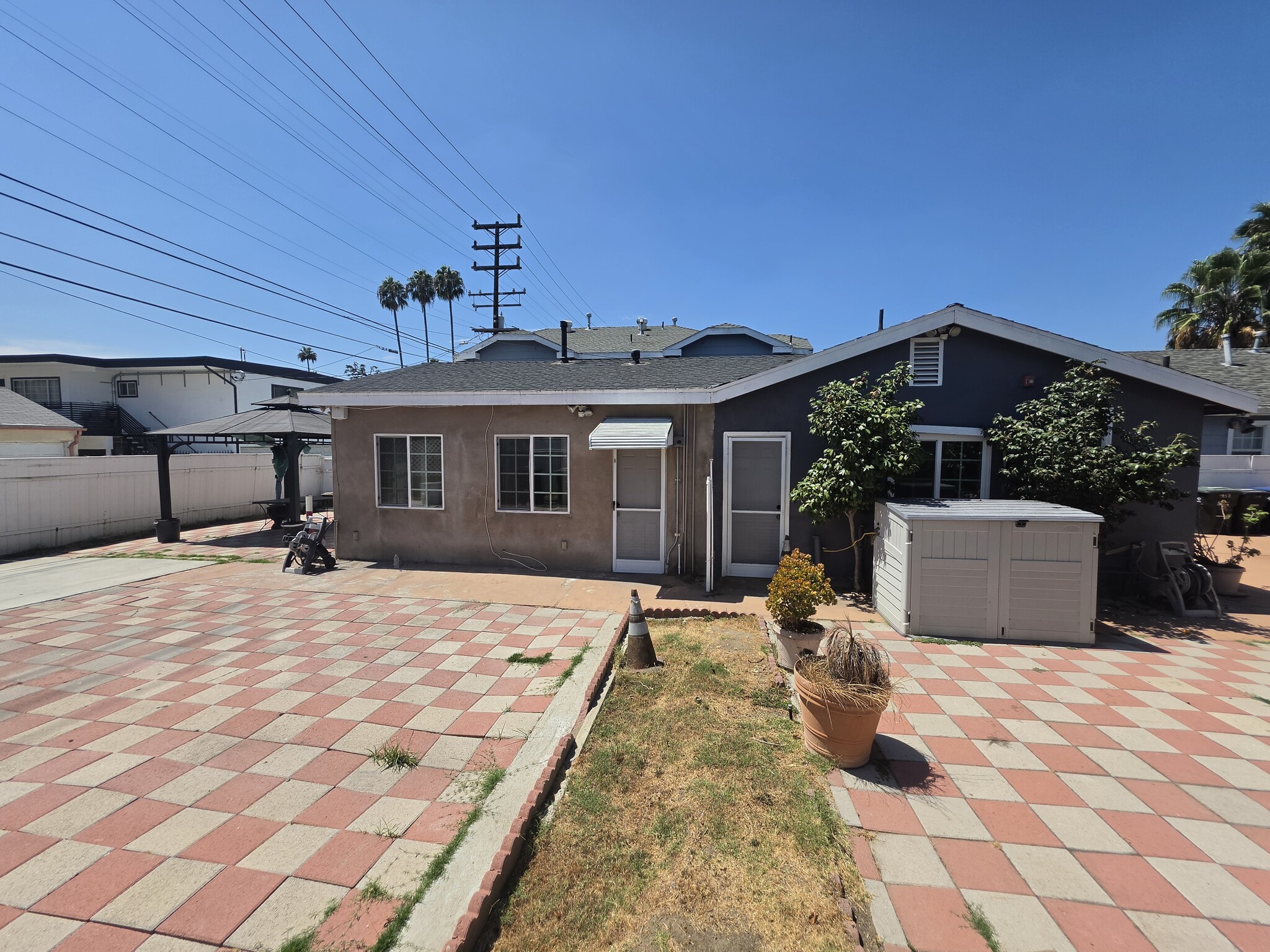 Building Photo - 1038 Raymond Ave