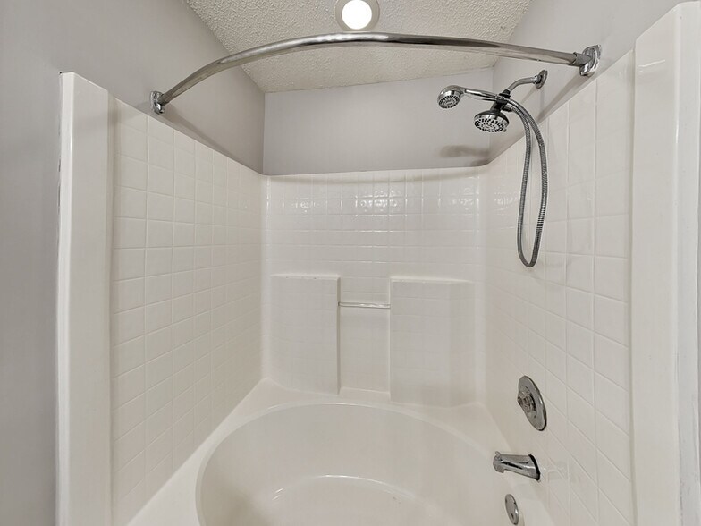 Building Photo - 178 Wyngate Ct