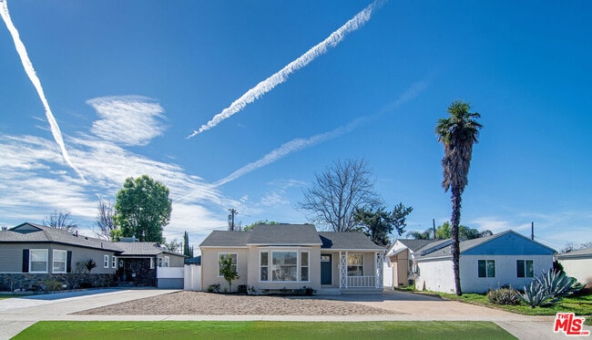 Building Photo - 17638 Welby Way