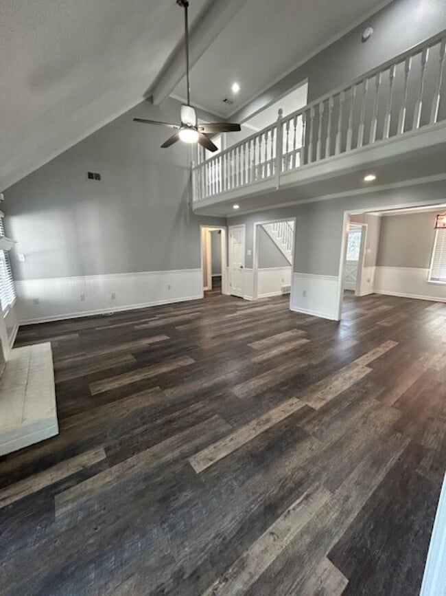 Building Photo - 496 Quail Crest Dr