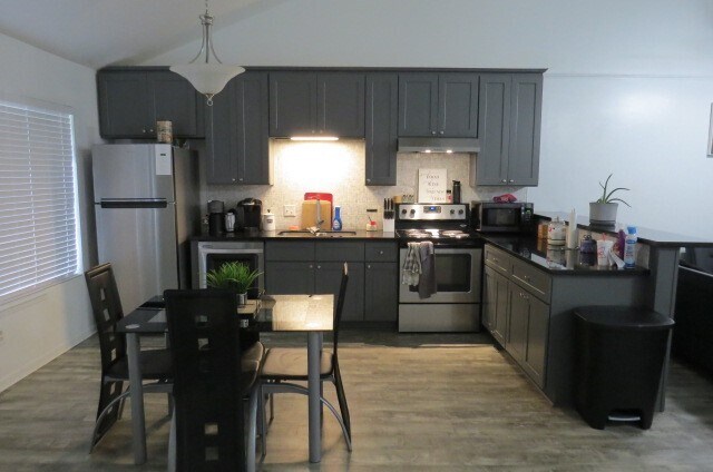 Building Photo - 2904 Old Houston Rd