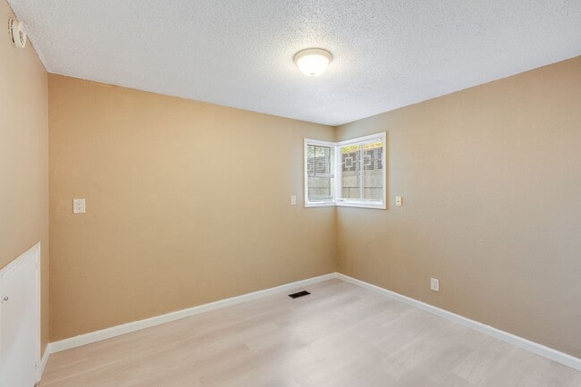 Building Photo - Beautiful 3 Bed, 1.5 Bath Rental Home in G...