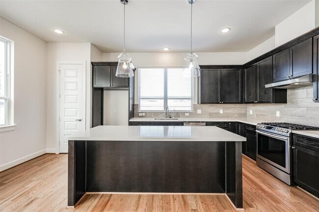 Building Photo - 2705 Eado Edge Ct