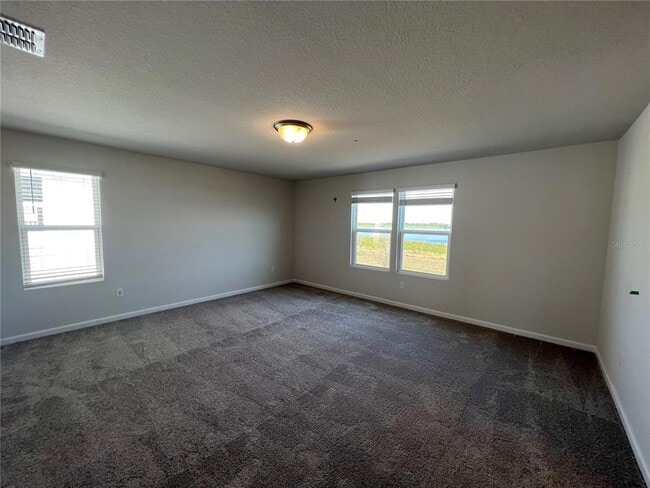 Building Photo - 1024 Griffon Ave