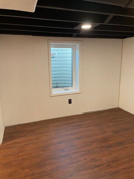 Building Photo - 1217 Scott Ave