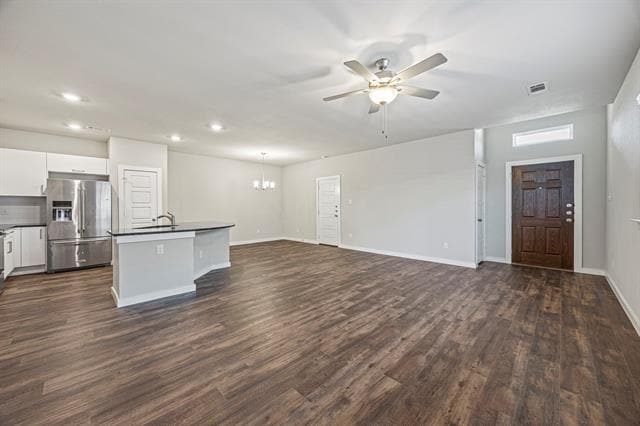 Building Photo - 617 Blackland dr