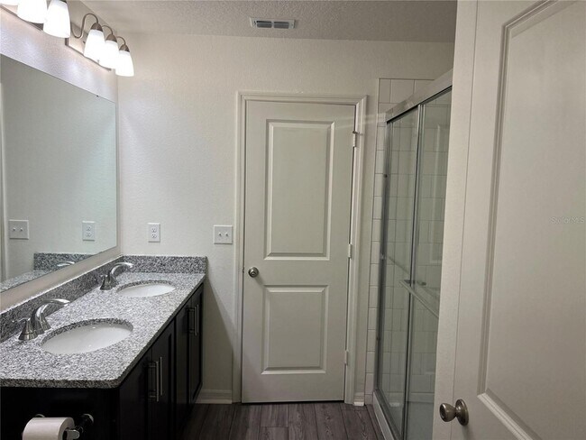 Building Photo - 3838 Whitetail Ct