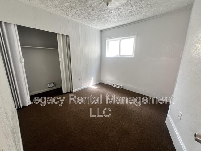 Building Photo - 30 Susquehanna St