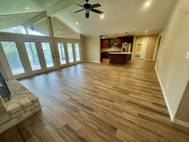 Building Photo - 34 Ridge Dr