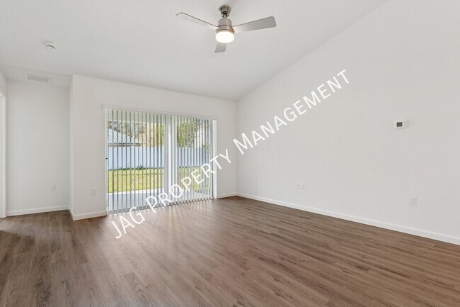 Building Photo - 15 Sea Garden Path