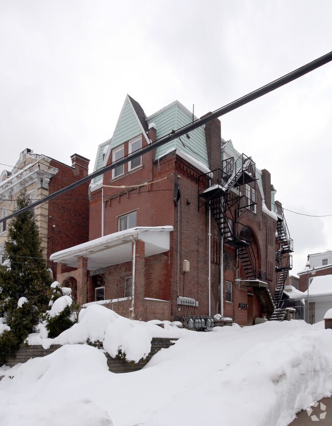 Primary Photo - 358 Oakland Ave