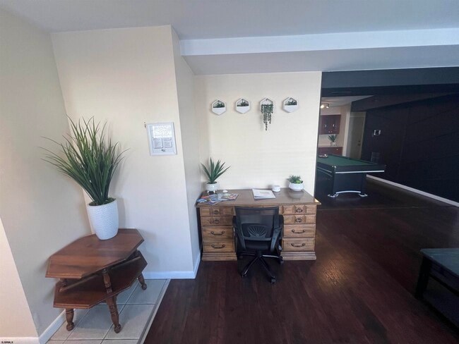 Building Photo - 239 N Derby Ave