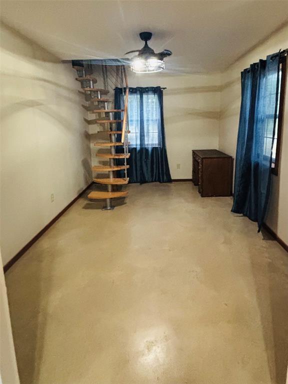 Building Photo - 189 Road Runner Ln