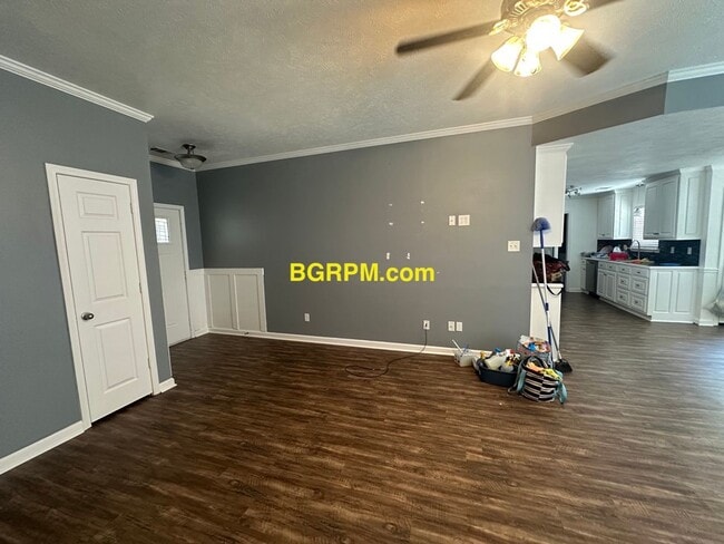 Building Photo - 3 BD, 2 BA, home in Ward.