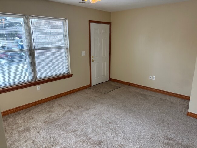 Building Photo - 3758 W Water St