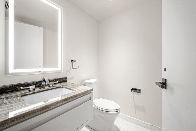 Building Photo - 150 Seaport Blvd