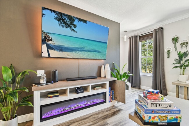 Building Photo - 3174 Bayshore Oaks Dr