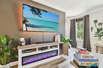 Building Photo - 3174 Bayshore Oaks Dr