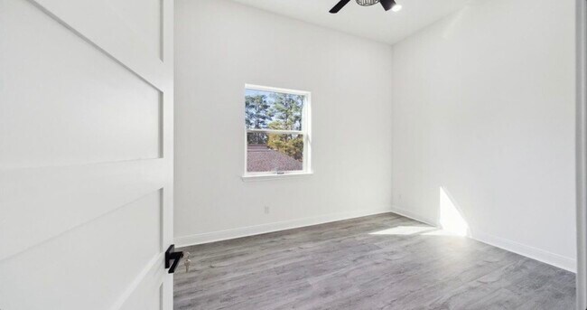 Building Photo - 75 Wick Willow Rd