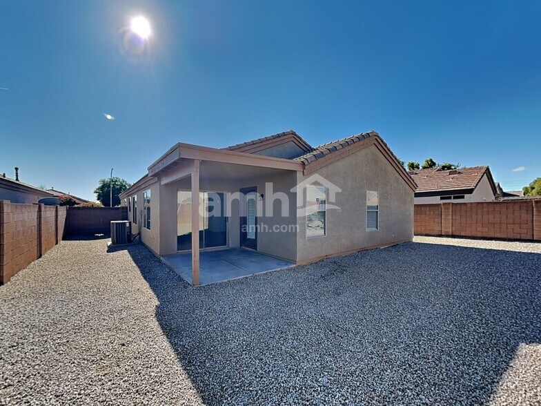 Building Photo - 16200 W Mauna Loa Ln
