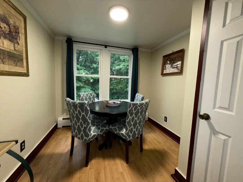 Building Photo - 51 Front St