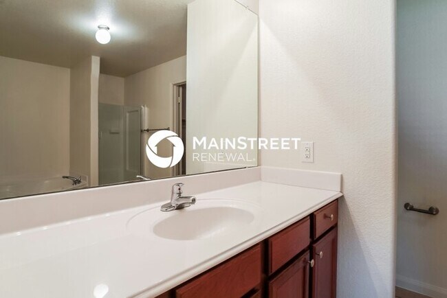 Building Photo - 4 Bedroom Pet-Friendly Home in NEWARK, TX with Main Street Renewal