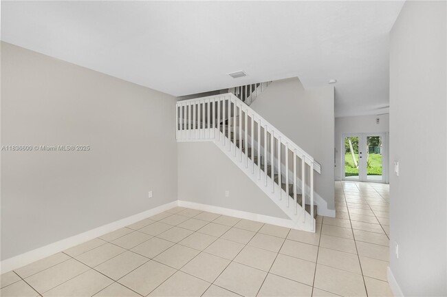 Building Photo - 942 SW 147th Ct