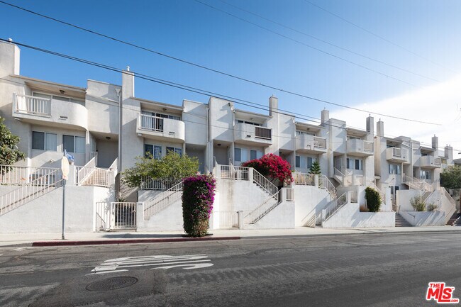 Primary Photo - 1001 Figueroa Terrace