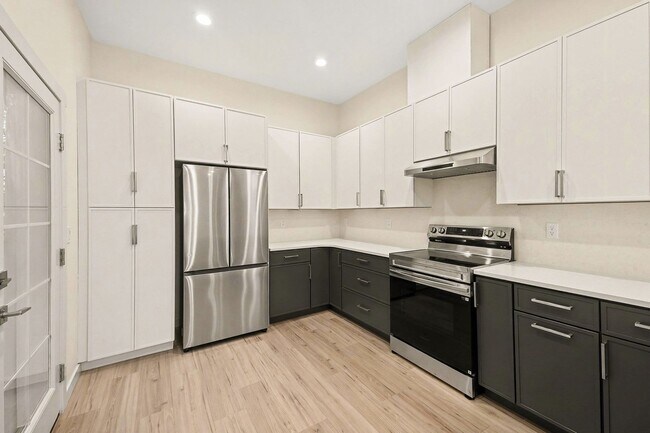 Building Photo - Brand New DADU Home in Prime West Seattle Location - $3,250