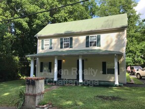 Building Photo - 110 Hogan Rd