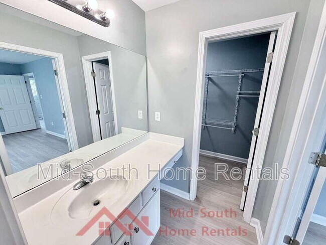 Building Photo - 434 N Ericson Rd