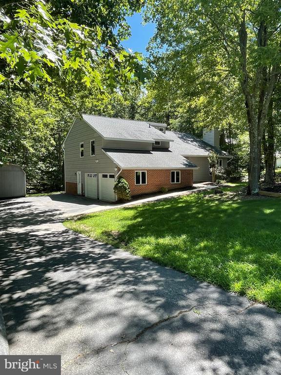 Building Photo - 22480 Sparrow Ct