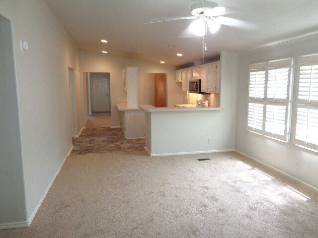 Building Photo - 21015 Sweet Blossom Ln