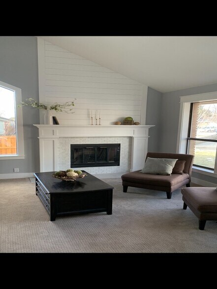 Building Photo - 8942 Taft Hill Dr