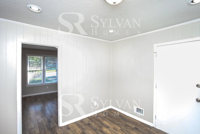 Building Photo - The Lifestyle You Deserve.