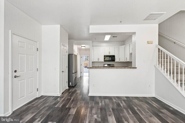 Building Photo - 1824 Cedar Cove Way