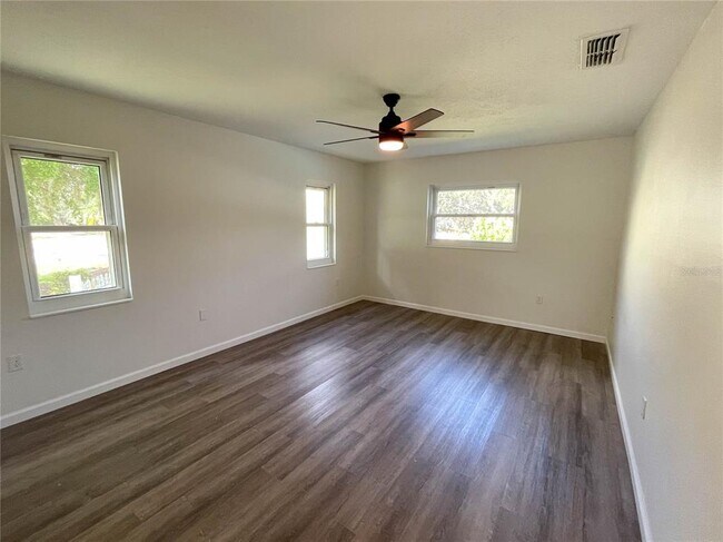 Building Photo - 2547 Wood Oak Dr
