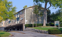 Building Photo - James Court Apartments