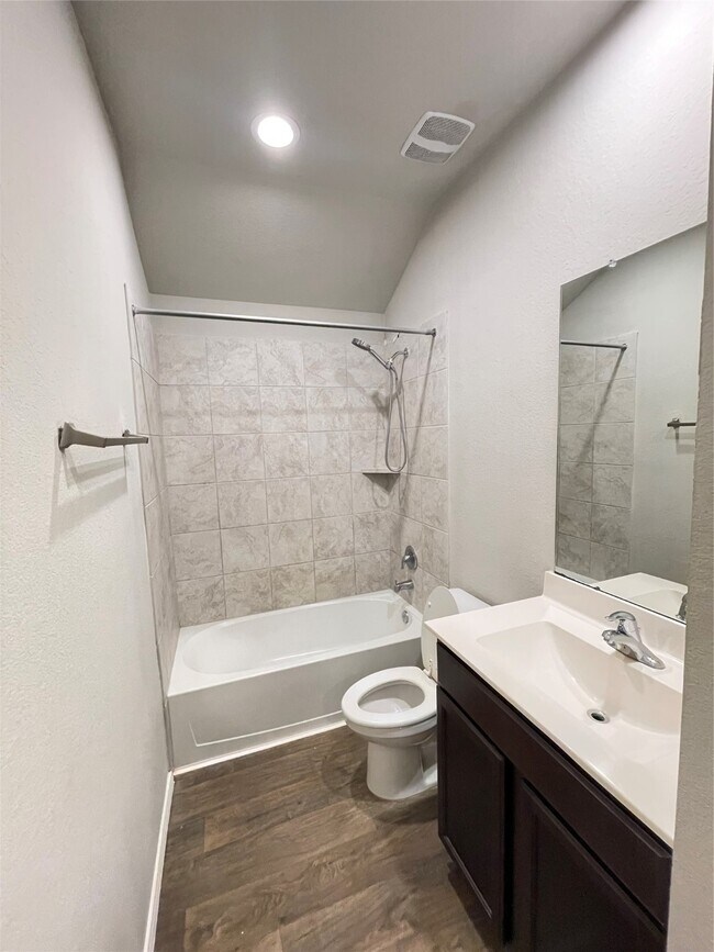 Building Photo - 16004 Birch Bay Ln