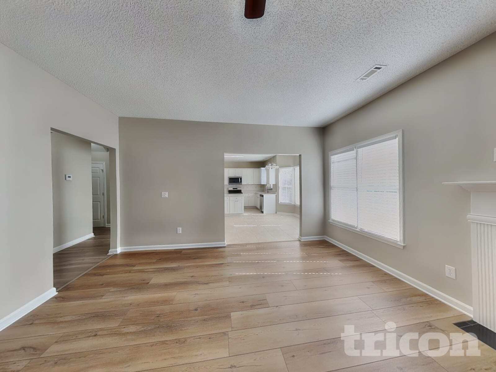 Building Photo - 112 Falling Waters Dr