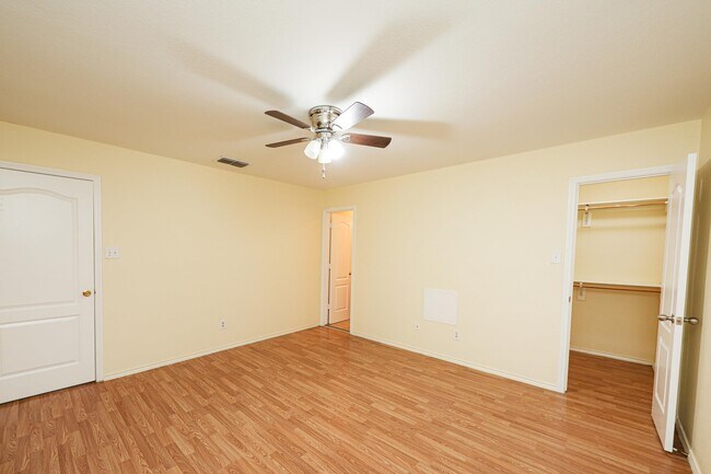Building Photo - 4203 Marla Dr