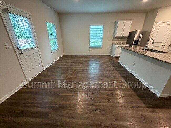 Building Photo - 219 Limestone Cir
